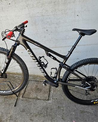 bicicletta Mtb, marca specialized