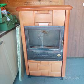 Stufa a Legna in ceramica Palazzetti Pirschilla