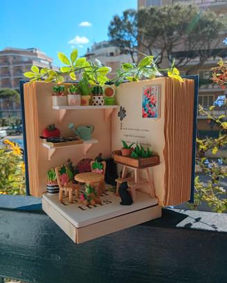 LIBRO-SCULTURA  MINIATURA "GIARDINO DI CASA".