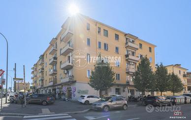 TRILOCALE COMPLETAMENTE RISTRUTTURATO IN VIA CALAB