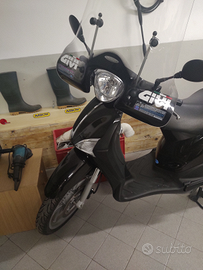 Scooter liberty 150 Kawasaki Er 500