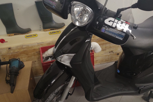 Scooter liberty 150 Kawasaki Er 500