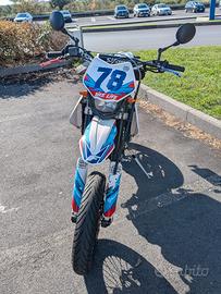 Fantic Motor 125 casa Motard 