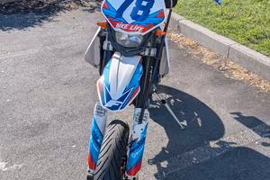 Fantic Motor 125 casa Motard 