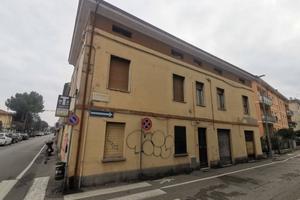 Loreto Edificio con ampio scoperto