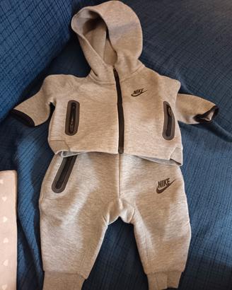 tuta Nike neonato 