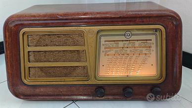 Radio d'epoca anni '50 CGE MOD. 295