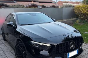 Mercedes-AMG A35 4MATIC Premium AMG Line