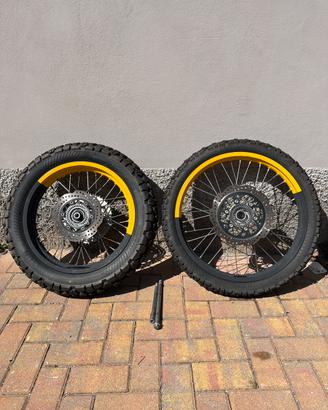 Cerchi e Gomme fuoristrada enduro