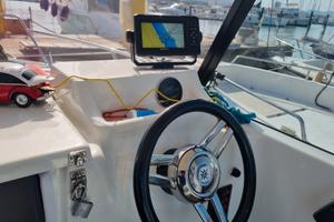 Motoscafo semicabinato motore 40/80