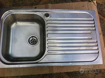 Lavello in acciaio inox