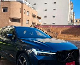 Volvo XC 60 XC60 B4 (d) automatico Plus Dark