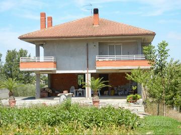 Casa indipendente a 2km dal centro