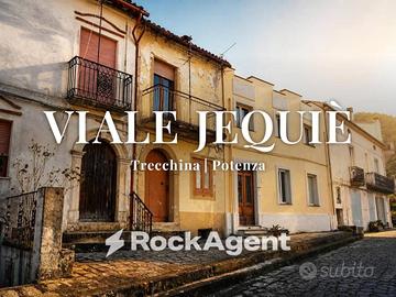 Casa indipendente di 209 m² con più di 5 locali a 