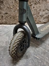 Monopattino Osprey Dirt a spinta ruote 20 cm