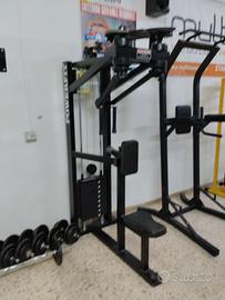 Macchina spalle e petto