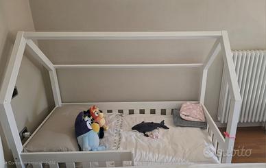 Lettino montessori marca treetale con Materasso