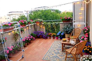 Attico con 2 terrazzi e balconi vicino al mare