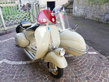 Vespa Faro Basso Sidecar