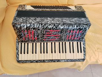 Fisarmonica Scandalli, 120 bassi