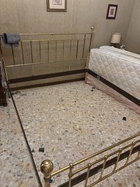 letto in ottone