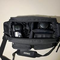 Macchina Dynax 7xi, due obbiettivi, flash