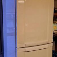 frigorifero con congelatore 