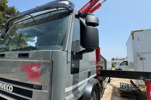 Eurocargo 120e23 con gru Fassi 230xp