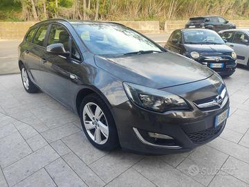 OPEL Astra 1.4 T 140CV Sports Tourer GPL Tech El