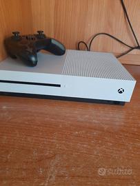 xbox one s  con joystick ritiro a mano a firenze 