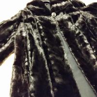 Pelliccia nera di code di visone modello svasato