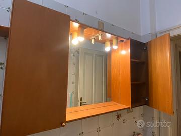 Mobile bagno con pensili