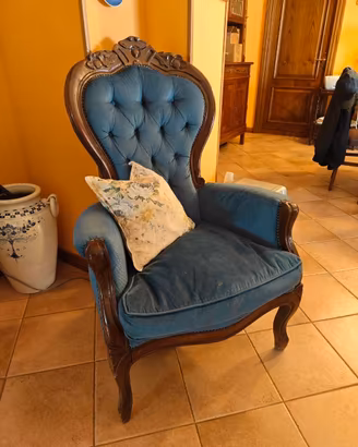 Poltrona d'epoca vintage stile Barocco