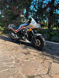 Honda cbx 750f