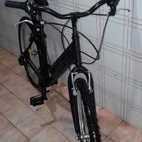 Bici Liberati. Cambio Shimano 3x6.