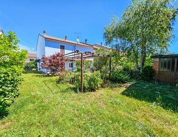 CASA SEMINDIPENDENTE A ALESSANDRIA