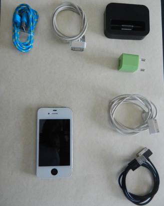 Iphone 4 con accessori