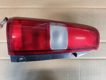 Fanale post sx sup SUZUKI JIMNY del 2005