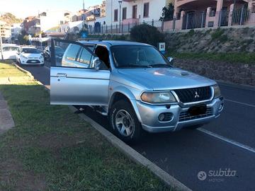 Pajero sport autocarro 5posti