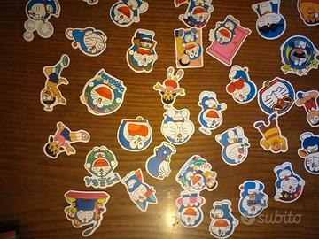 tanti adesivi doraemon cartone animato