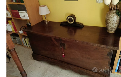 Cassapanca di castagno fine 800