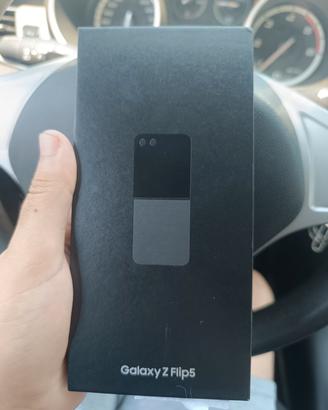 Samsung Galaxy z flip 5 256gb