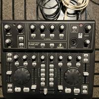 Behringer b-control DeeJay BCD3000