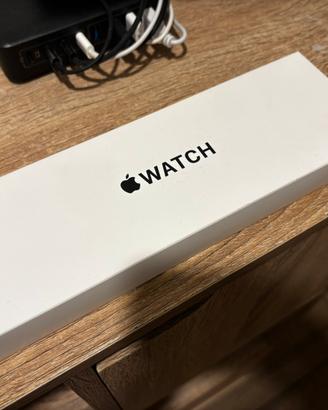 Apple Watch SE (2ª gen) 40 mm - pari nuovo