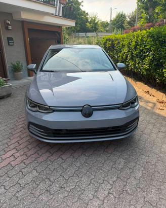 Volkswagen Golf 8 versione 1.5 TSI ACT 131 CV Life