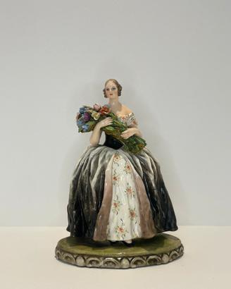 Statua donna Guido Cacciapuoti