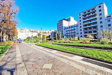 Immobile di 675 m² con 4 locali a Bergamo