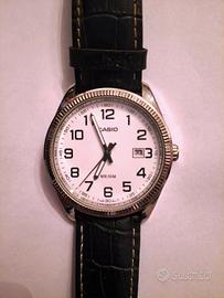 Orologio Casio MTP-1302  Bianco cassa Acciaio