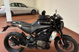 Moto Husqvarna Svartpilen 401