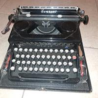 macchina da scrivere Everest con custodia